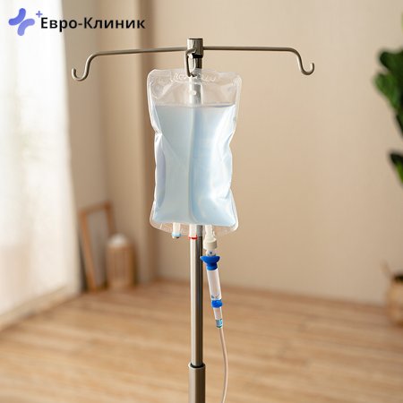 Капельница в домашней обстановке